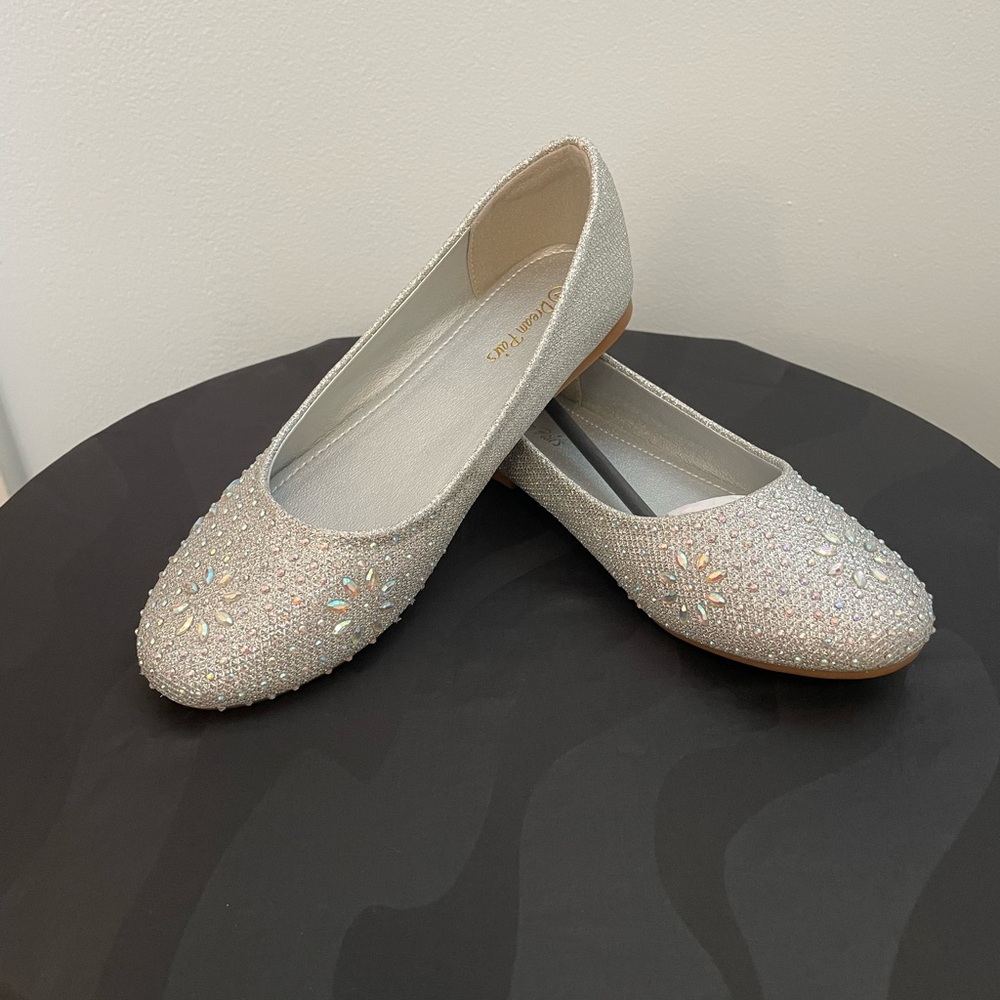 Elegant Embellished Silver Girl’s Flats